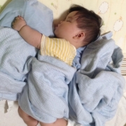 「娘が寝ている時、蝶々みたいに見えたこと♡」真夏にぴったり！人気『ヘアソープ＆ヘアマスク』フォトコンテストを開催！の投稿画像