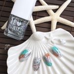 Itネイル &times; 塗りかけネイルキラキラの多色ホロでアートっぽい塗りかけネイル・Dear Laura @dearlaura_dl さんから発売されているItネイルのモニターです✨・使&hellip;のInstagram画像