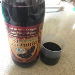 有機アロニア100%果汁です＼(^^)／アロニア...あまり聞かない単語ですが、ポリフェノールがすごいフルーツらしいです。なんとブルーベリーの5倍以上ということで、ポリフェノールといえばブルー&hellip;のInstagram画像