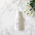 華密恋 ナチュラルミストカミツレエキスを5%配合し、カミツレの持つ保湿効果を十分に実感出来る全身用化粧水。しっとりとした使用感で、乾燥が気になる肌や潤いを与え、健やかに保ちます。 &hellip;のInstagram画像