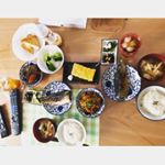 ***【昼食🍴】.『明日ちゃんとしたご飯作る！』って昨日宣言して、昨日から仕込みとかして、お昼二人で食べました😋#カボチャの煮付け#だし巻き玉子#筑前煮&hellip;のInstagram画像