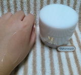 「ひんやりジェルでお肌キュッ!!」の画像