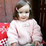 この秋デビューの子ども服ブランド「CANDY CAT」のモニターモデルをさせていただきました🍬. .・ネコ耳ボアパーカー・ハイネックインナー・デニムパンツ.の三点💛もこもこ&hellip;のInstagram画像