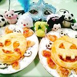 アクリのパイシートでパンプキンパイを作りました😆💓.親友と一緒にパイ作り楽しかった💕意外と色んな形に加工しやすくてびっくり！.一人でだとワタワタしてしまうけど、二人で色々話ながら作ると&hellip;のInstagram画像