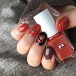 pa Play Color &times; ラブラドライト風ネイルDear Laura @dearlaura_dl さんから発売されているpa Play Colorを使って大人ハロウィン🎃・paネイル&hellip;のInstagram画像