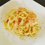豆乳でうどんカルボナーラ( *&acute;︶`*) 豆乳に癖がないせいか本格的な味になりました✨生クリームがなくても濃厚で美味しいカルボナーラが作れて大満足です💞ちなみに無調整豆乳はそのまま飲んでもスッキリ&hellip;のInstagram画像