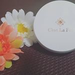 乾燥しないパウダーと噂のセラフォアパウダーを使ってみました♪パフがもちもちな質感で肌にピッタリ密着して綺麗に仕上げてくれます♡本当に乾燥知らずで崩れにくかったです(*&acute;&omega;｀*)見た目もとっ&hellip;のInstagram画像