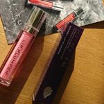 🌼HIMITU シークレットリッププランパー・唇にハリと弾力を与える唇用美容液❣️４種のペプチド、ヒアルロン酸、保湿オイルが唇に潤いを与え、色が薄くなった、輪郭がぼやけるといったしぼみかけの唇&hellip;のInstagram画像