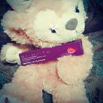 HIMITUリッププランパー使ってみました♡.お色はMOMO🍑.リッププランパー自体使用するのが初めて！血色が悪くよくカサカサになるのでそれが改善すればいいな&hellip;と思い使用🎶..スースー&hellip;のInstagram画像