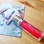 HIMITU シーックレットリッププランパー💄✨使ってみました💛.ヒアルロン酸の力でふっくら魅力的な唇へ変身させてくれるリッププランパー✨.使用感はもちろん、デザインやcolo&hellip;のInstagram画像
