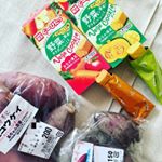 2017/12/11冬のおやつはさつまいも。地元のファーマーズマーケットにはいろんな種類があって、それぞれの特徴についての解説付き。今回はシルクスイートと紅コウケイを選んでみました。そ&hellip;のInstagram画像