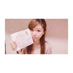 &infin;こんばんは🐝💛たくさんイイネ、ありがとうございます💓先日、素敵なフェイスマスクをプレゼントしてもらったので更新させてください😍💛・今回頂いたのは、サンソリットさんのホワイ&hellip;のInstagram画像