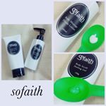 ダレノガレ明美さんプロデュースのボディケアアイテム#ソーフェイス まずはお風呂でスクラブピーリングケア🛀スクラブは大きくなくちょうど良い大きさで肌に負担をかけずにピーリングできました😊&hellip;のInstagram画像