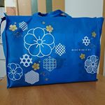 もち吉の2000円分の福袋を買いました😉いっぱい入っていてお得感ありです⤴️写真の3・4枚目は愛猫ココア&モカの至福の日光浴タイムですよ～✨ #もちきち #福袋2018#もち吉#もち吉&hellip;のInstagram画像