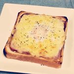 #MYルノーブル #monipla #ブランド洋食器専門店ルノーブルファンサイト参加中朝ごはんに『ベーコンエッグカレーチーズトースト』を焼きました♡食パンを少し凹ませカレーを塗ったらベ&hellip;のInstagram画像