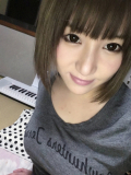 美容モニター