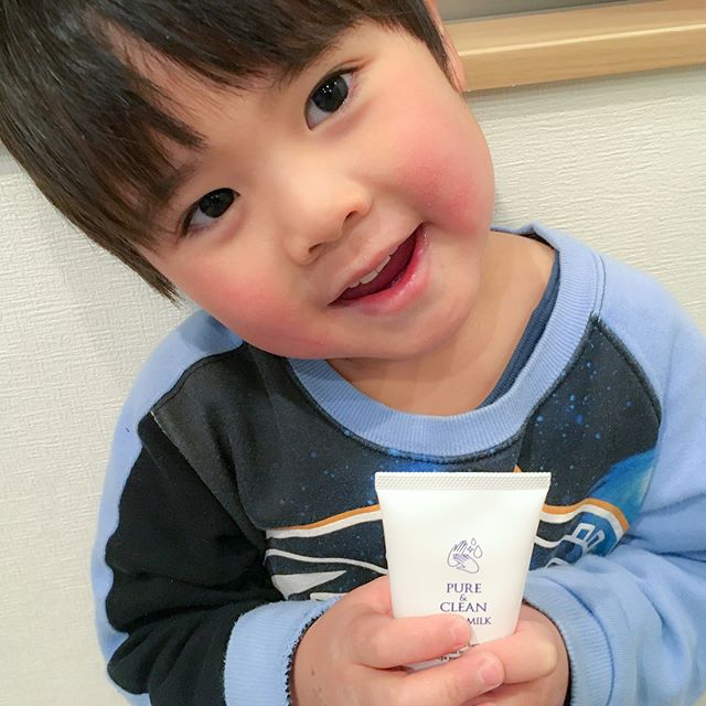 口コミ投稿：初めて消毒もできるハンドミルクを使ってみたよ😳💕普通の消毒だけ使うとガサガサにな…