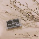 年齢だけでなく、寒さのせいもあってか自力のターンオーバーが追いつかず&hellip;顔色悪っ(ﾉ△･｡)良い機会だなと思って、ずーっと気になってたハイドロキノン入のスキンピールバーを使って見ました♫(写真はすでに&hellip;のInstagram画像