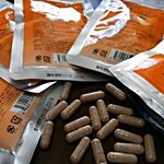 2/16(金).今回はモニター♪気になるそのニオイは柿渋パワーで内側からエチケット！人気の柿渋サプリ「ボディカプセル24スーパーエクストラ」1日3粒で口臭・体臭・便臭・加齢臭など気&hellip;のInstagram画像