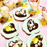 タカナシ乳業の生クリームで、カラフルクリームを作って、ココア入りのショートブレッドに飾ってみました。ショートブレッドは、バレンタインなので、ココアやチョコチップ入りです。かぼちゃ、ブルーベリー&hellip;のInstagram画像