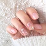シャイニーパウダーとパーツでキラキラ女子ネイル✨・Dear Laura( @dearlaura_dl )さんから発売されているEternal Basic( @eternalbasic )EBネ&hellip;のInstagram画像