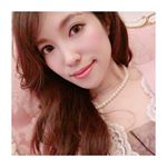 美肌は1日にして成らず‼️日々試行錯誤なお年頃🎶しかしマメではないので、基礎化粧品はいつもオールインワンのタイプを使用しております👸🏼＊最近お試ししてのお気に入りは、フィトリフトのオー&hellip;のInstagram画像