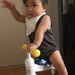 じいじに買ってもらったディーバイクミニやっと自分のものにしました◎#ディーバイクミニ #1歳2カ月#1歳誕生日 1歳児ママ#ディーバイク#ディーバイク #dbike #のりものデビュー #mo&hellip;のInstagram画像