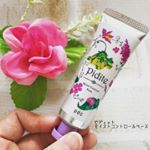 株式会社pbc【ピディット モイストコントロールベース】を使ってみました！オトナ女子の3大悩み。くすみ、毛穴、シワをカバーしてメイクのりをアップ。カラーはラベンダーカラー。使ってみ&hellip;のInstagram画像