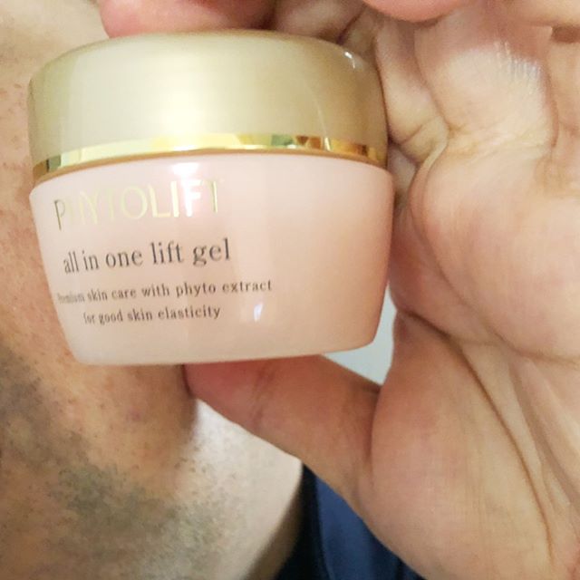 口コミ投稿：かわいいピンク色のジャーです。 キャップが、ゴールドでキレイです。 ぷるぷるジェ…