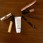 今日は午後から打ち合わせへ👟＊春に向けて #BBクリーム も変えました🌸 香りもいいクリームで使いやすい❤️香りがするのは初めて✨＊＊#BBクリーム #ファンデーション #co&hellip;のInstagram画像