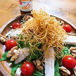 MCTオイル 熟成しょうがドレッシングを試してみました☆大人なドレッシングでしょうがの風味も良くてサッパリでした😋サラダの他にも色々使えそうなので色々なお料理に&hellip;のInstagram画像