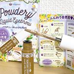 パウダーを高配合した#パウダリーリキッドアイブロウ*手ぶれしにくい#平筆 で、スーッと滑らすだけでファンデーションを塗っていない肌にも弾くことなく高発色で色づいてくれました。*リキッド状ですが&hellip;のInstagram画像