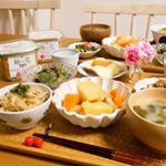 久々の投稿です。**最近バタバタしていて、まともな食事を作れていないので、夫がお休みだった昨日は、久々に品数の多い食卓になりました。**夫は誉め上手。**『こんなに&hellip;のInstagram画像