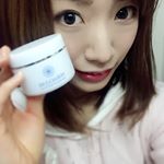 .今回はしまのやさんの美白オールインワンジェルミラクリアを試しました！💓.まず使用して1回目&hellip;ものすごくしっとりして肌が手を離してくれないという表現が大げさでないく&hellip;のInstagram画像