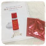・・アプロスさんの泡立つホワイトパックをモニター体験させて頂きました。・混ぜるタイプの炭酸パックは使ったことがありますが、こちらは 手のひらに出してそのまま顔にのばせば みるみる泡立ち&hellip;のInstagram画像