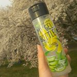 ☆MY GEL BOTTLE マイジェルボトルフレッシュアロエの香り🌿これは飲み物ではありません😁全身に使える保湿ジェルなんです💗今日はマイジェルボトルを持ってお出&hellip;のInstagram画像