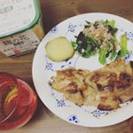 モニプラで美味しいお味噌が当たったので、お味噌汁とチキンの味噌焼きを😋麹のふんわりした甘さが食欲をそそります✨減塩なのもイイね👍✨ ひかり味噌さんの減塩無添加オーガニック味噌美味しい😍&hellip;のInstagram画像