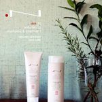 【ドットエヌ オーガニックシャンプー&コンディショナー】ゼラニウムの香りがふわぁっと。アロマはもともと好きですが、出産後香りが過敏に😭それでも嫌な感じがしない、むしろ慌ただしく過ごす日常のなか&hellip;のInstagram画像