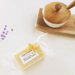 お肌が過敏な時期なので洗顔見直し。花粉症と毎年紙ひとえ。(絶対みとめないー).ご縁があって出会ったのが、麻布十番の手作り石鹸。実はよくウロウロしてて気になってたお店。ただ、バリ島土産の石鹸の&hellip;のInstagram画像