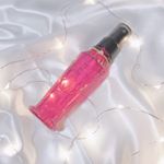 最近の愛用品☺️ronronフレグランスヘア＆ボディコロンガーリーブーケの香り💐.可愛いチャームがついた香水ボトルのようなパッケージ💎.4種類のオイルで傷んだ髪をコ&hellip;のInstagram画像