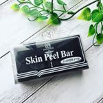 #サンソリット 様より5000円の石鹸をいただきました&hellip;ありがてぇ&hellip;( ˊ̱˂˃ˋ̱ ).皮膚科通いしていた頃に愛用していた#スキンピールバー ✨肌に透明感を与えるハイドロキノン配合で&hellip;のInstagram画像