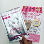 .こうゆうの好き。足の裏の皮ベロベロ笑.何日かかけて徐々に剥がれていくから靴下常に履いてなきゃいけないのが面倒だなぁと思ったけど皮剥がれたところはツルツルになってて楽し&hellip;のInstagram画像