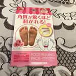 モニターでペロリンという商品を試してみました！最初は剥がれてこなくて合わなかったのかなと思ったら3日目ぐらいからポロポロポロポロ剥がれてきました！すごいです！！#フットケア #角質ケア #ペロリン&hellip;のInstagram画像