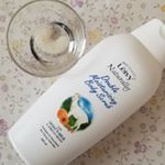 レイヴィーボディスクラブゴートミルクをお試しさせて頂きました🐐こちらのスクラブを使ったらお肌がツルツルすべすべになりました✨余計な角質を落としてくれますが、アプリコットビーズで優しく除&hellip;のInstagram画像