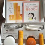 ゴールデンウイーク中に届いたので、開けてすぐ使いました(๐&bull;&omega;&bull;๐)♡クレイクレンズは見た感じバーム状でしたが、泡立てるとモチっとした泡ができました(❁&acute;&omega;`❁)スキントナーはヤクルトみたいな&hellip;のInstagram画像