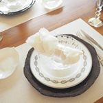 いつかのTablesetting💜💜...#ヴァンベールクラブでくらしをたのしむ&nbsp;#家#我が家#おうち #住宅 #シンプルライフ #丁寧な暮らし#暮らしを楽しむ #シンプルな暮らし&hellip;のInstagram画像