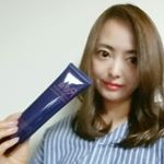 美容液成分たっぷり配合されてるリー・ダマラボのジェルクレンジングはこんにゃくスクラブ入りだからメイクを落としてくれるだけでなく肌のザラつきやくすみもすっきり洗い流してくれます٩&hellip;のInstagram画像