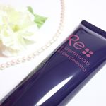 *リ・ダーマラボのモイストゲルクレンジング💕毛穴の黒ずみと角栓を本気で落としたい方、一緒に頑張りましょう✊🏻.美容液成分99.3％でプルプルのテクスチャー！ぷにぷにスクラブだから肌&hellip;のInstagram画像