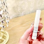 最近はずっとミラーnail♡ . ..こちら🖤ジェルネイル用の美容液なんですけどジェルネイルの持ちをよくしてくれて、自爪の健康も保ってくれちゃいます♡ 🦄🦄🦄♡ウキウキ♡ .リップグロ&hellip;のInstagram画像