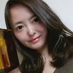 白髪ケア出来るノンシリコンシャンプーharuを最近使っていますがまるで美容液のようなシャンプー洗い上がりがフワッとして髪もツルツルになるけど地肌をしっかり洗えてる！使い続け&hellip;のInstagram画像